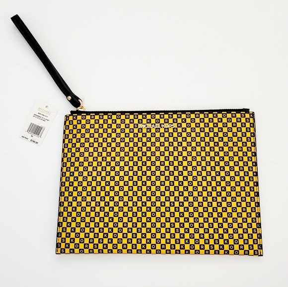 4 Piece Set Michael Kors Wristlet's - Picture 3 of 16